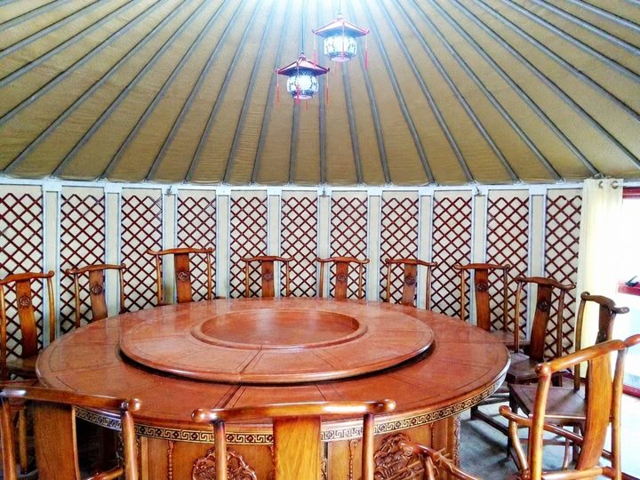 Salle à manger traditionnelle